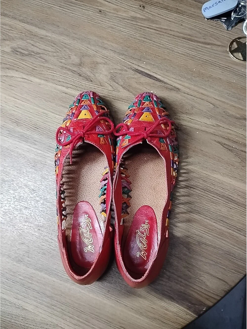 N/A lightly worn